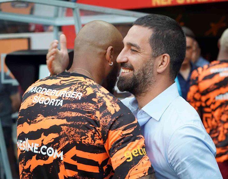 Son dakika: Galatasaray'da 13 ayrılık geliyor! Bir isim Fenerbahçe'ye gidiyor... G4