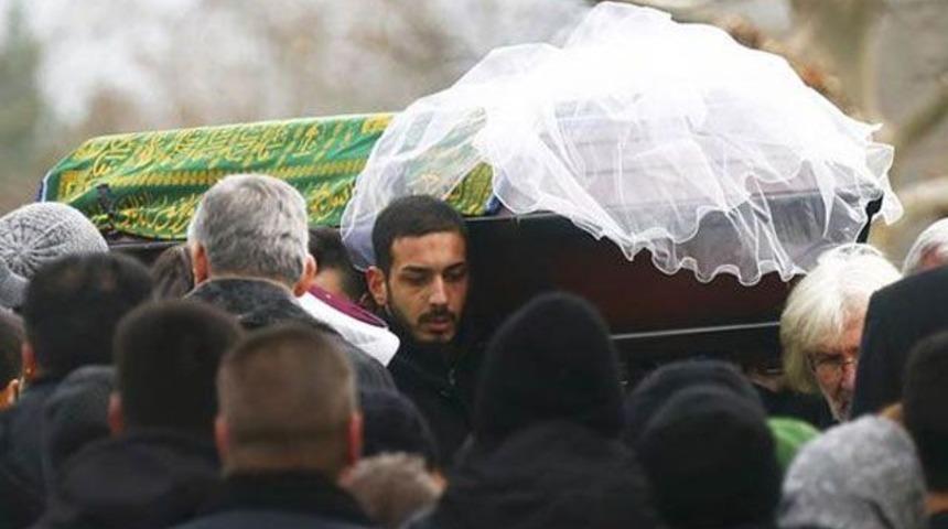 Tuğçe Albayrak Almanya'da son yolculuğuna uğurlandı