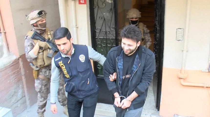 İstanbul'da 'Twitch' operasyonu! Kara para aklayıp dolandırıcılık yapmışlar