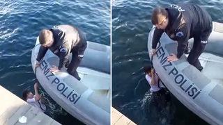 Haliç'te can pazarı! Şakalaşırken denize düştü, arkadaşları Saçın bozuldu diye dalga geçti
