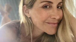 Seks işçisi olarak çalışıyor ama erkekler onlarla seks yapmaması için ona binlerce dolar ödüyor!