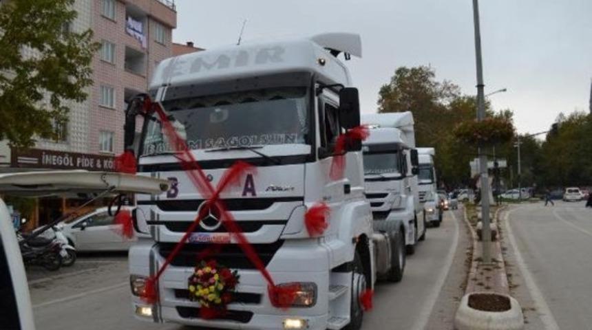 TIR’ı gelin arabası yaptı, trafik cezası yedi