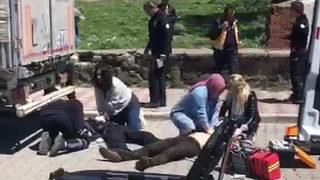 Kars'ta korkunç olay! Yolda karşılaştığı kardeşlere kurşun yağdırdı, dakikalarca kalp masajı yapıldı ama...