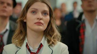 Kardeşlerim'in Harika'sı Gözde Türker havuz başından poz verdi! Bu ne güzellik böyle?