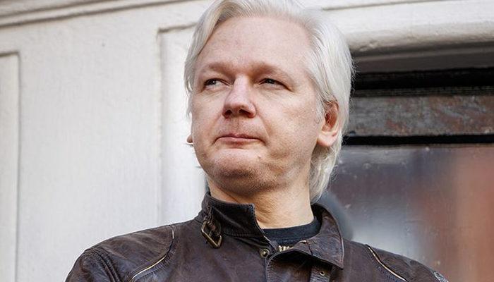 Julian Assange için bakanlık önünde eylem! "ABD'ye iade etmeyin"