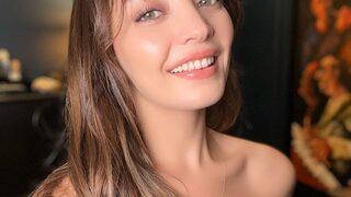 Baba dizisinin Şahika'sı Zeynep Tuğçe Bayat'ın asıl mesleği duyanları şaşırtıyor!