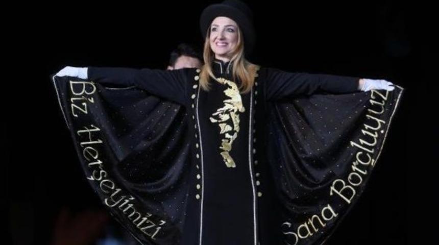 Milletvekili Nazlıaka manken oldu