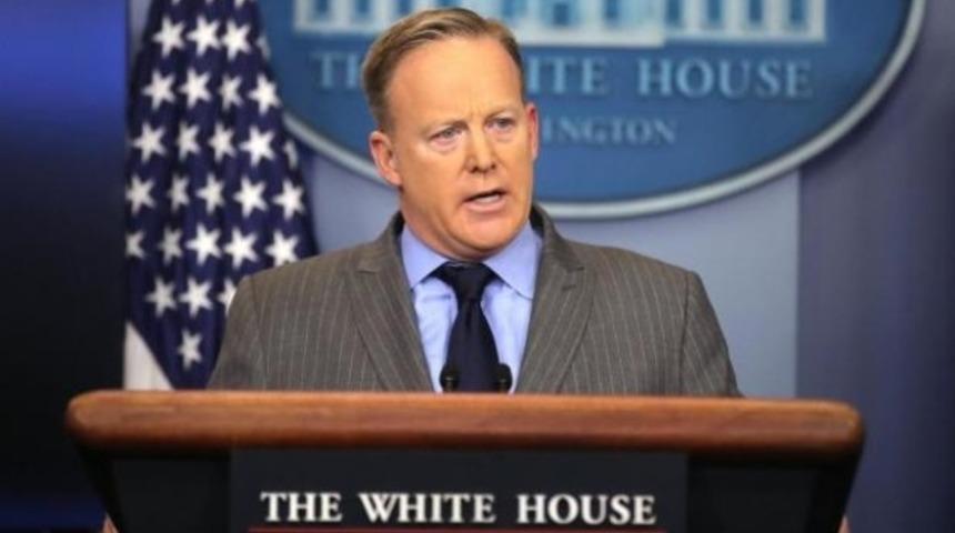 Beyaz Saray S&ouml;zc&uuml;s&uuml; Spicer: İran'ın bu f&uuml;zeyi fırlattığının farkındayız