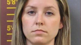 Okulda skandal! Öğretmen evinde öğrencisiyle cinsel ilişkiye girdi, onları kocası yakaladı