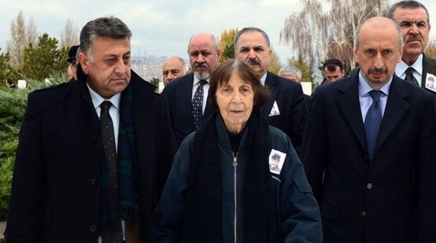 Elektronik Parti kuruluyor