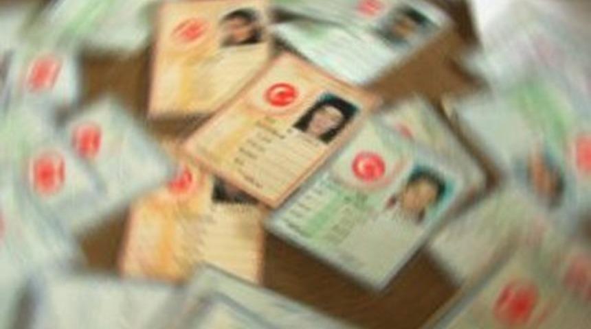 CHP, n&uuml;fus c&uuml;zdanlarındaki &ldquo;din&rdquo; hanesinin kaldırılması i&ccedil;in teklif verdi