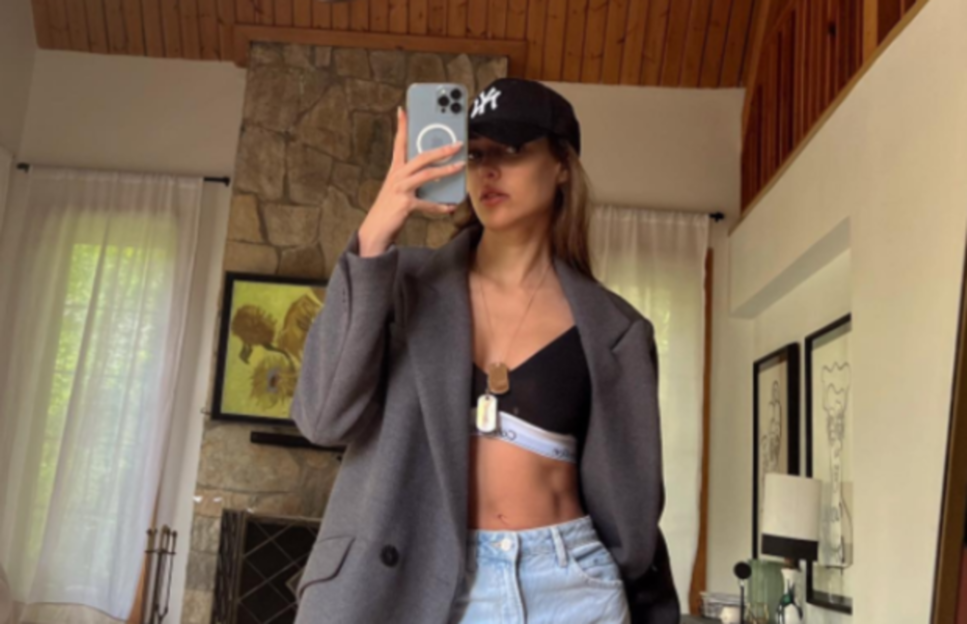 Dilan Çiçek Deniz'in çok beğenilen kombinini benimsemek isteyenlere uygun fiyatlı öneriler