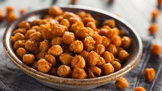 Bu cips vazgeçilmeziniz olacak! Çıtır çıtır fırınlanmış nohut cipsi tarifi