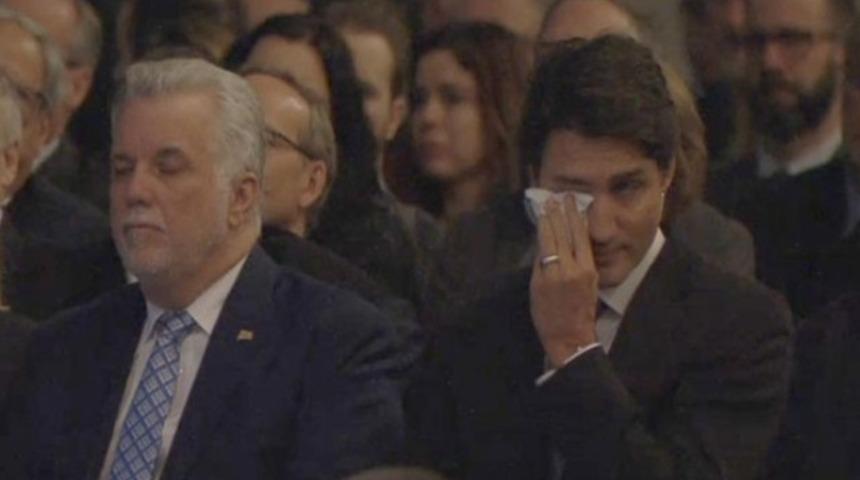 Kanada'daki cami saldırısı: Başbakan g&ouml;zyaşlarını tutamadı