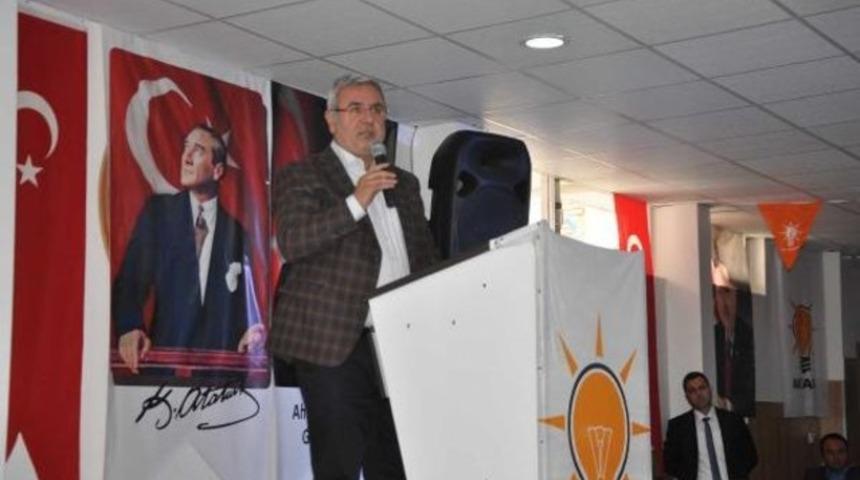 Ak Partili Metiner: T&uuml;m partiler birleşsin, karşımıza tek partiyle &ccedil;ıksınlar