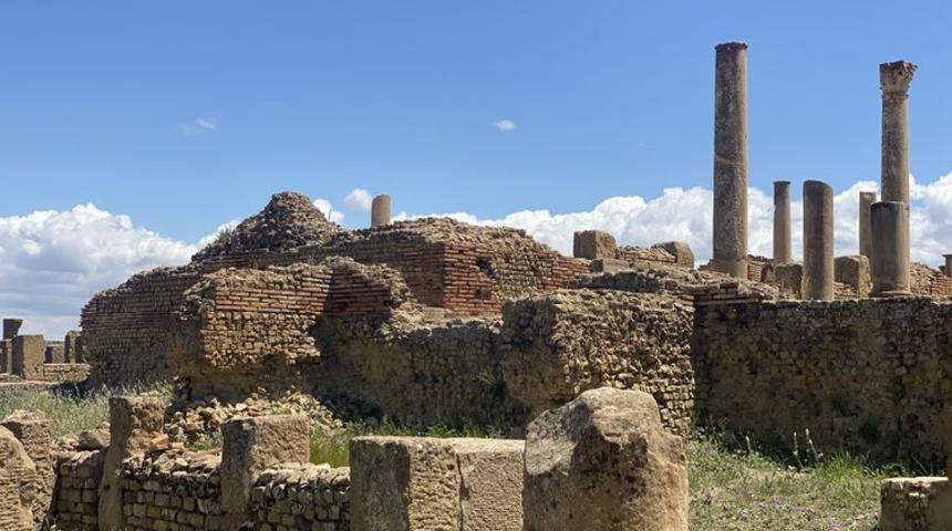 Cezayir'de yüzlerce yıl çöl altında gizli kalan Roma antik kenti: Timgad