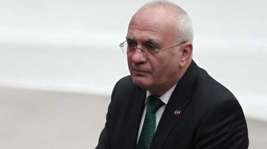 'Sa&ccedil;ma sapan bir iddia'