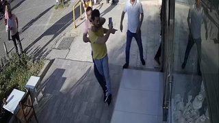 Tek bir ricada bulundu, dehşeti yaşattılar! Doktora 5 kişi birden böyle saldırdı