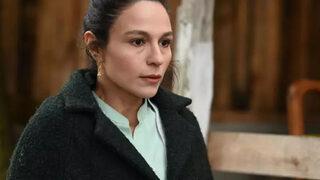 Selin Yeninci mavi elbisesi hayranlarını ikiye böldü