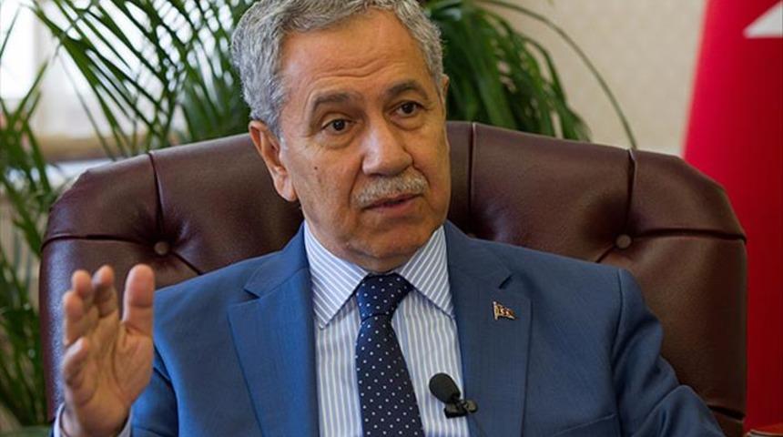 Bülent Arınç'tan 'manidar' AK Parti paylaşımı: "Kendini evin en önemli parçası sayanlar..."