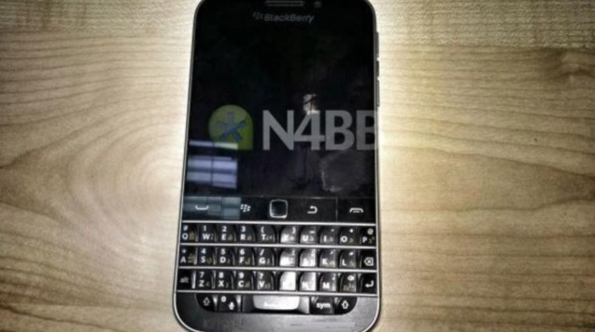 BlackBerry Classic özellikleri ve görüntüleri sızdırıldı
