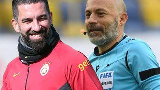 Arda Turan'dan Cüneyt Çakır'a mesaj! ''Her zaman yanındayım''