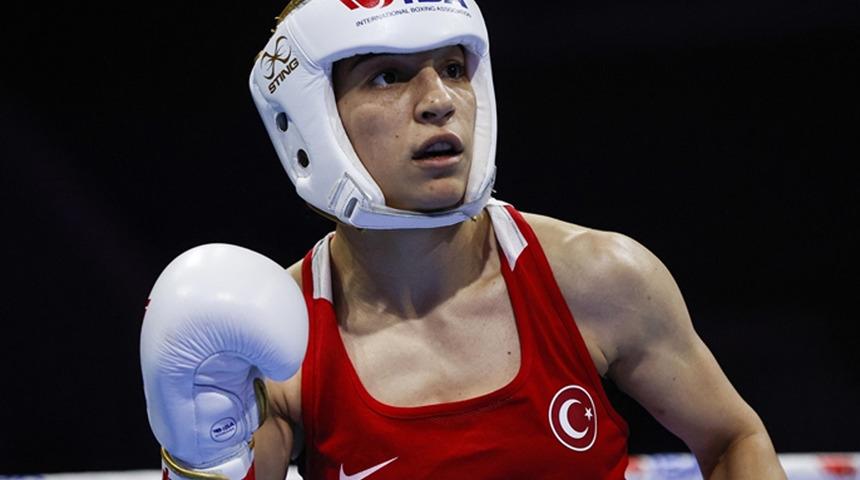Son dakika: Milli boksör Ayşe Çağırır dünya şampiyonu oldu
