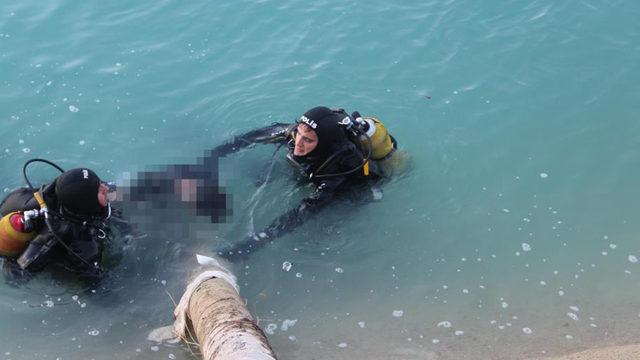 Sosyal medyada paylaşım uğruna suya atladı! TikTok sonu oldu...