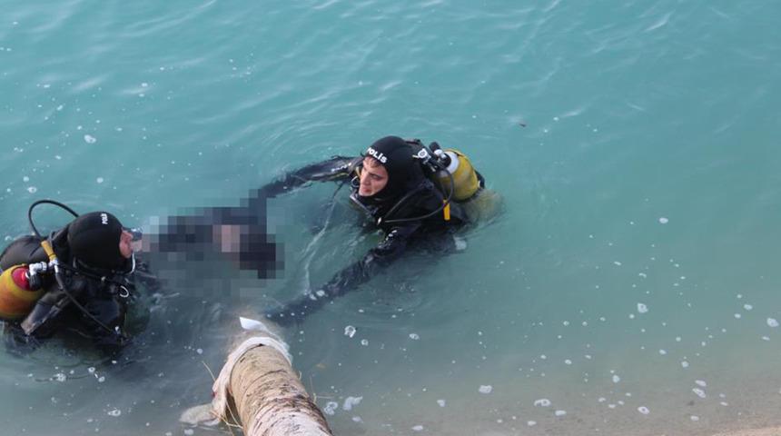 Sosyal medyada paylaşım uğruna suya atladı! TikTok sonu oldu...