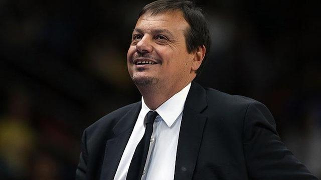 Anadolu Efes, Yunan rakibi Olympiakos'u yenerek finale yükseldi! Ergin Ataman: Bir bayram da burada yaşıyoruz