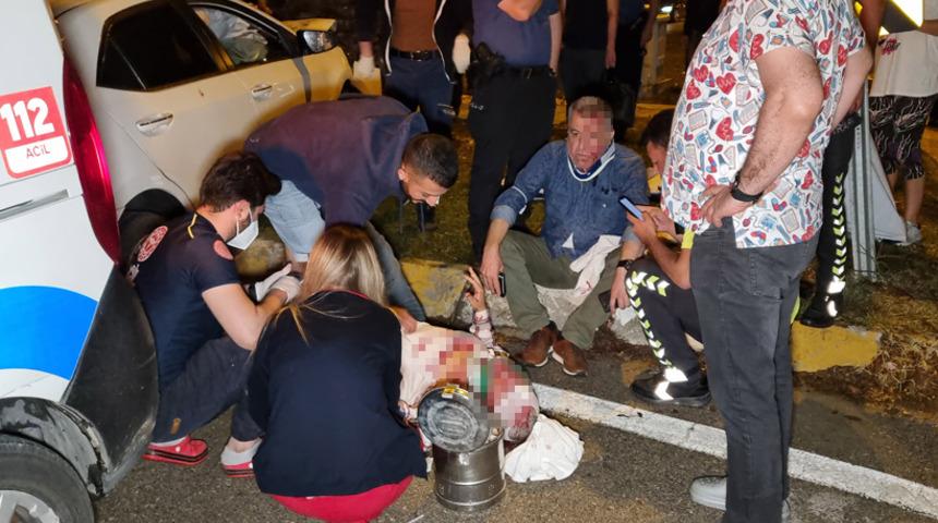 Adana'da feci kaza! Ekip aracıyla otomobil çarpıştı: 1'i polis 4 yaralı