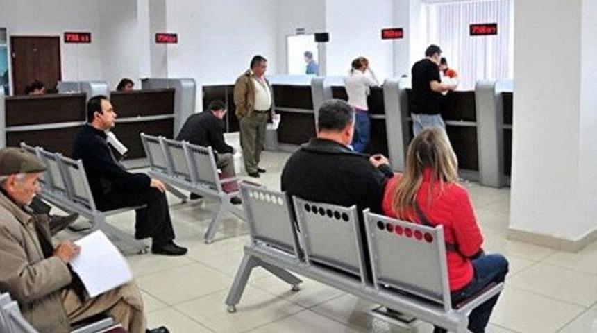 Bugün bankalar açık mı, kapalı mı? 29 Ağustos Pazartesi bankalar çalışıyor mu, öğlene kadar mı mesai olacak?