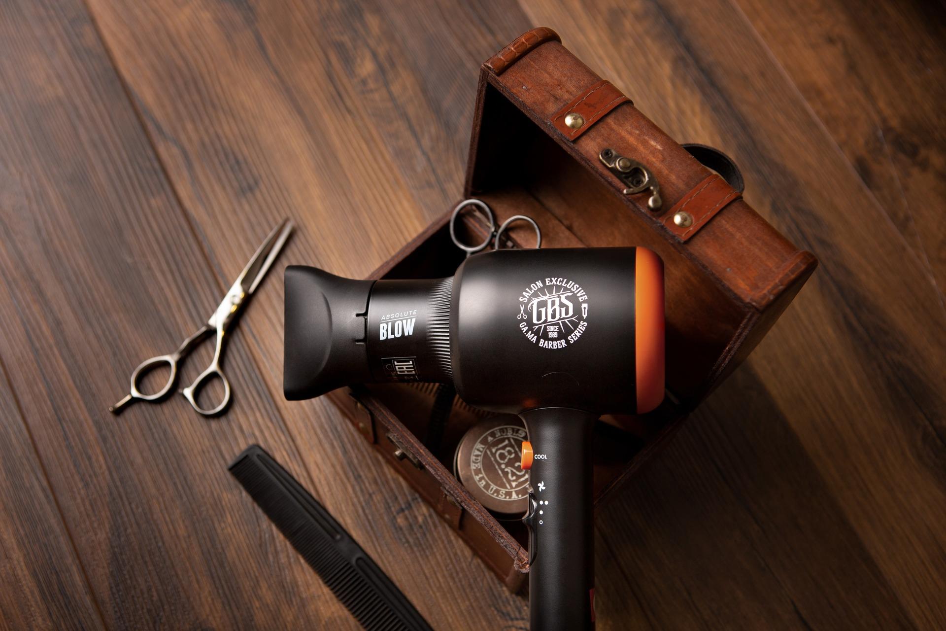 Saçlarına zarar vermeden kurutmak isteyenler için en iyi iyonlu saç kurutma makinesi çeşitleri