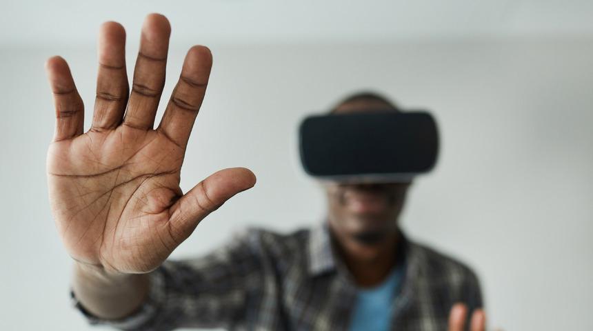 Yola çıktı geliyor: Apple'ın AR/VR başlığını yönetim kurulu denemiş!