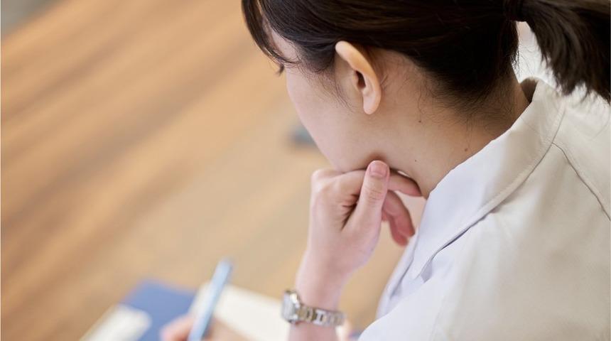 Japonya'da tıp fakültesi başvuruları 'Evlenince işi bırakırlar' diye reddedilen 13 kadına tazminat ödenecek