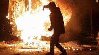 Romanya'da yolsuzluk affı ülkeyi karıştırdı