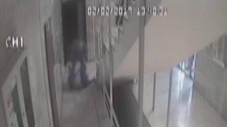 Apartmanda korkunç dayak! 