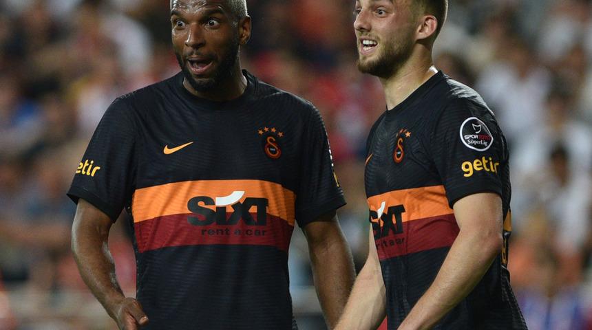 Galatasaray son perdeyi 1 puanla kapattı! Antalyaspor'da seri devam ediyor...