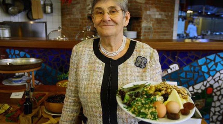 Canan Karatay’ın tarif defterinden: Çok faydalı Tirit tarifi