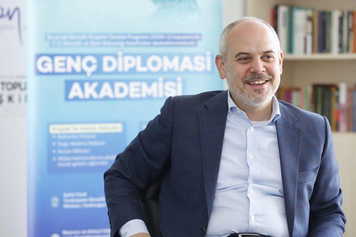 Sultangazi’de gençler, diplomasi dünyasından uzman isimlerle buluşuyor G2