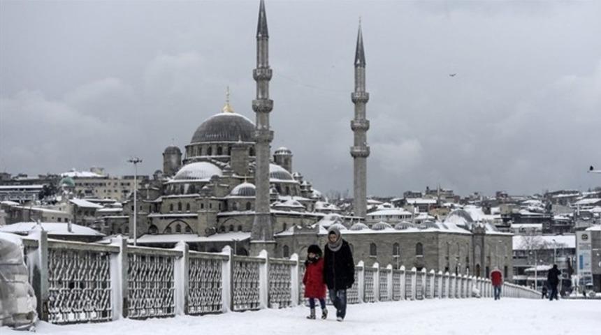 Meteoroloji'den İstanbul ve Ankara i&ccedil;in kuvvetli kar yağışı uyarısı