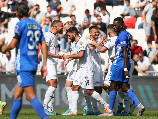 Son dakika: Kasımpaşa, Altay'ı 4 golle yıktı! Karşılaşmada tarihe geçen anlar yaşandı...