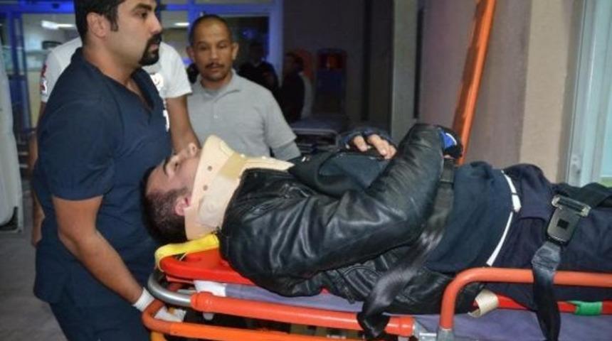 Motosikletten d&uuml;şen s&uuml;r&uuml;c&uuml; yaralandı