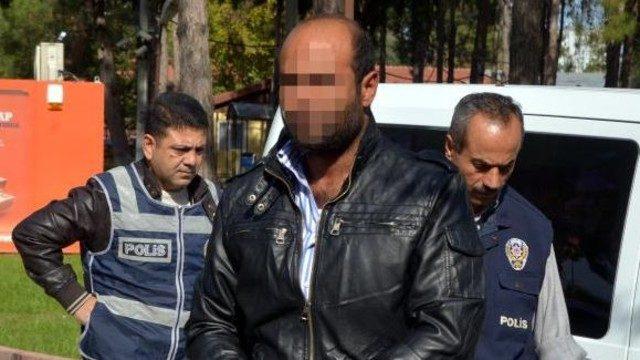 Kırmızı ışıkta masturbasyon iddiası