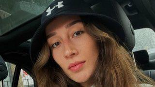 Milli voleybolcu Hande Baladın elbiseli pozuyla beğeni butonunu çökertti