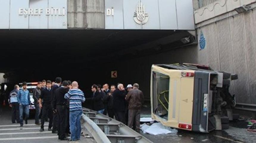 Kavşaktaki &ouml;l&uuml;mc&uuml;l kusurlar minib&uuml;s faciasından sonra d&uuml;zeltildi