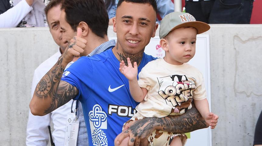 Altay alkışlarla uğurlandı