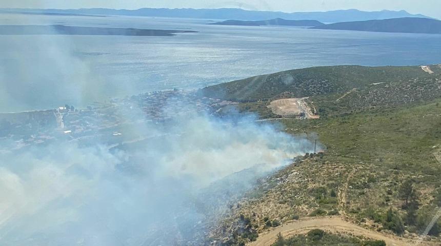 İzmir'de makilik ve orman yangını