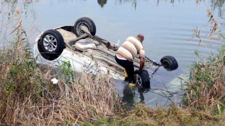 Feride &ouml;ğretmen kazada &ouml;ld&uuml;