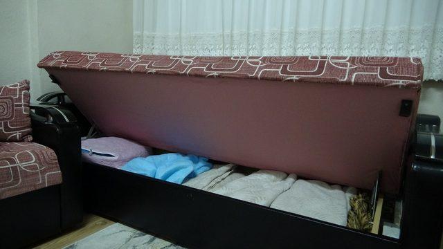 Tatil dönüşü evine gelen aile büyük şok geçirdi: Hırsız eliyle koymuş gibi bulmuş!